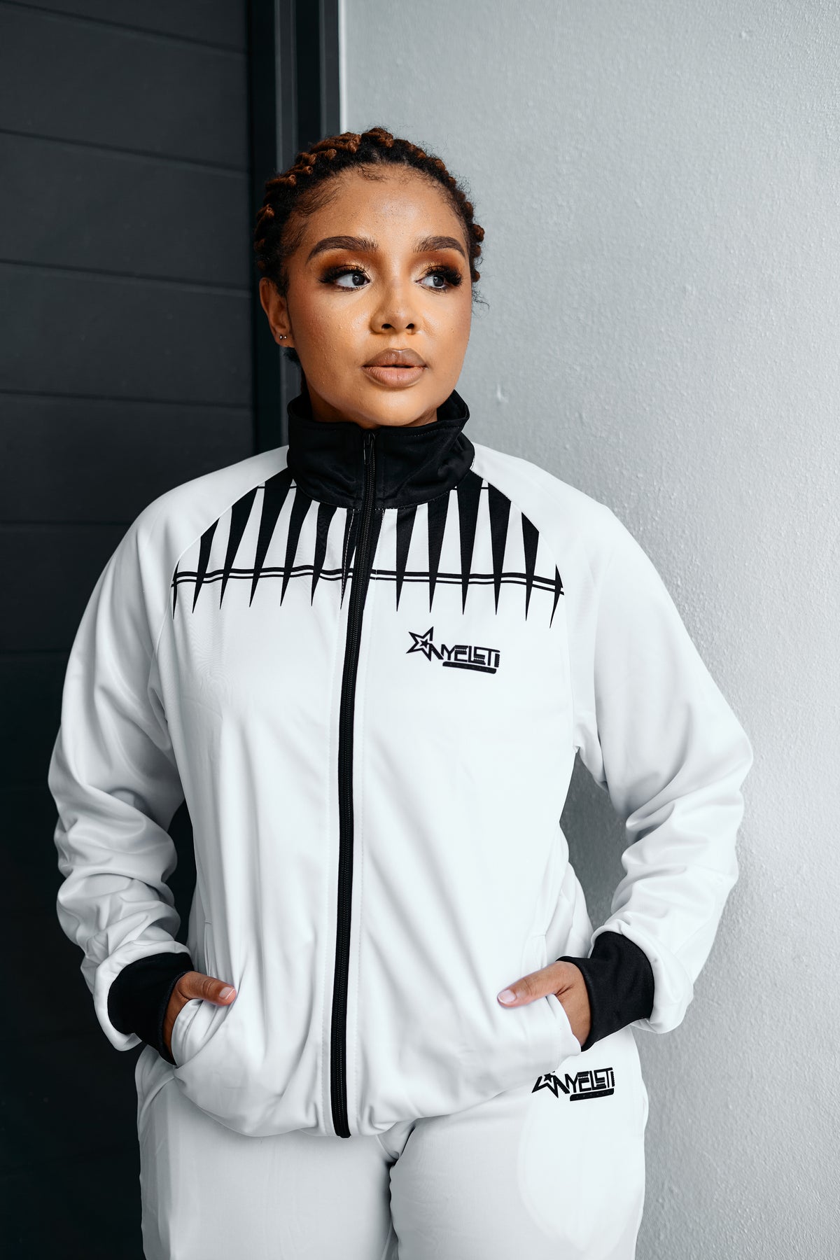 Classic Urban White Tracksuit Set